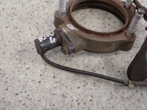 TOYOTA RAV4 RAV 4 2.0 D4D II 00-05 CZUJNIK ABSU TYLNY PRAWY DYSTANS MOCOWAN 3/7 MINIATURA