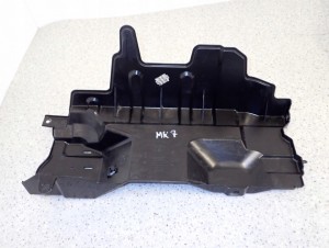 SUZUKI SPLASH 08-14 OSŁONA CHŁODNICY KIEROWNICA POWIETRZA 72393-51K 4/6 MINIATURA