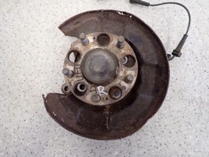 HONDA CIVIC UFO VIII 06- PIASTA OSŁONA TARCZY CZUJNIK TYLNA PRAWA 4/6 MINIATURA