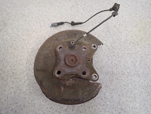 HONDA CIVIC UFO VIII 06- PIASTA OSŁONA TARCZY CZUJNIK TYLNA PRAWA 5/6 MINIATURA