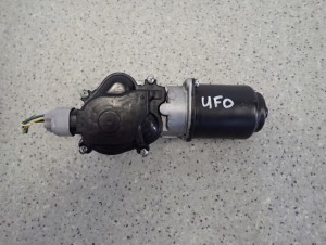 HONDA CIVIC VIII UFO 06- SILNICZEK WYCIERACZEK PRZÓD EUROPA 1/4 MINIATURA