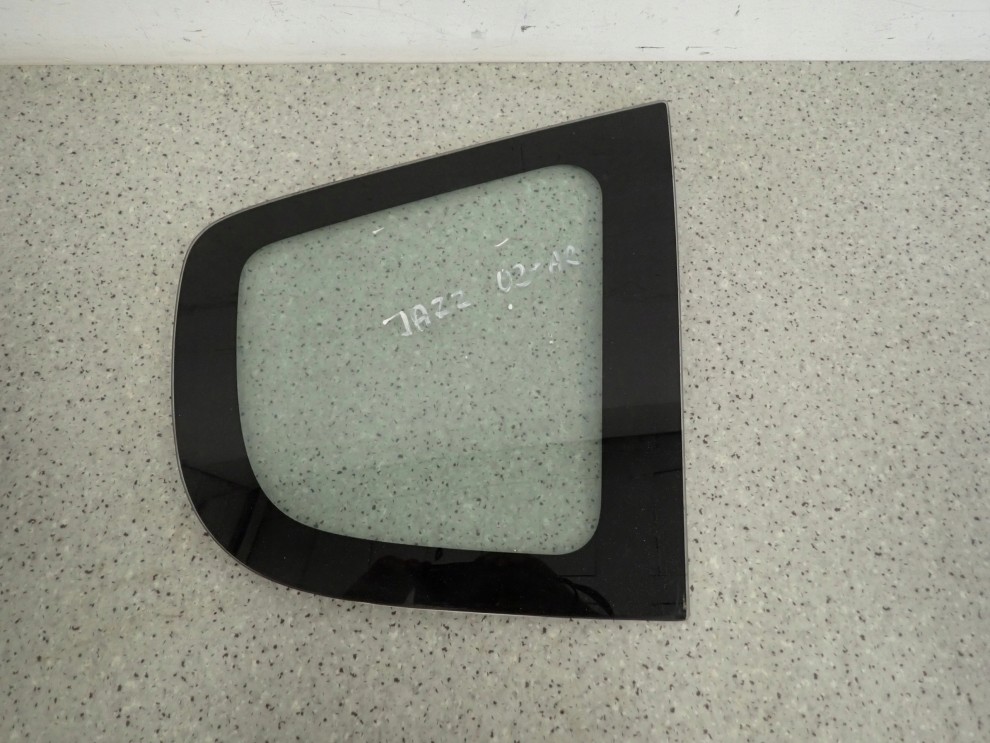 HONDA JAZZ II 02-08 SZYBA TYLNA PRAWA KAROSERYJNA 1/4