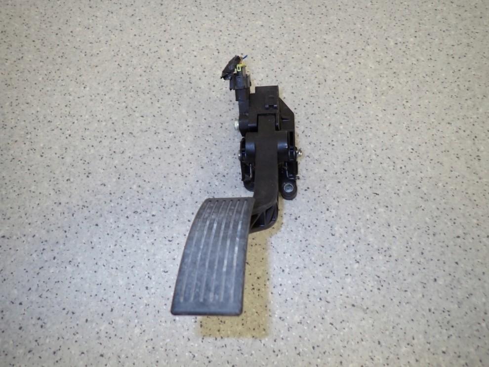 KIA PICANTO 04-11 PEDAŁ GAZU POTENCJOMETR CRDI 2/5