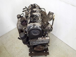 HYUNDAI TUCSON SANTA FE KIA SPORTAGE II CARENS SILNIK DIESEL 2.0 D4EA MOTOR 1/9 MINIATURA