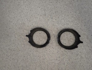 TOYOTA COROLLA VERSO 01-03 RAMKA HALOGENU ZAŚLEPKA W ZDERZAK 5/6 MINIATURA