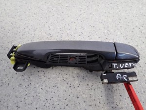 TOYOTA VERSO 09-13 KLAMKA DRZWI TYLNA PRAWA 1G3 3/7 MINIATURA