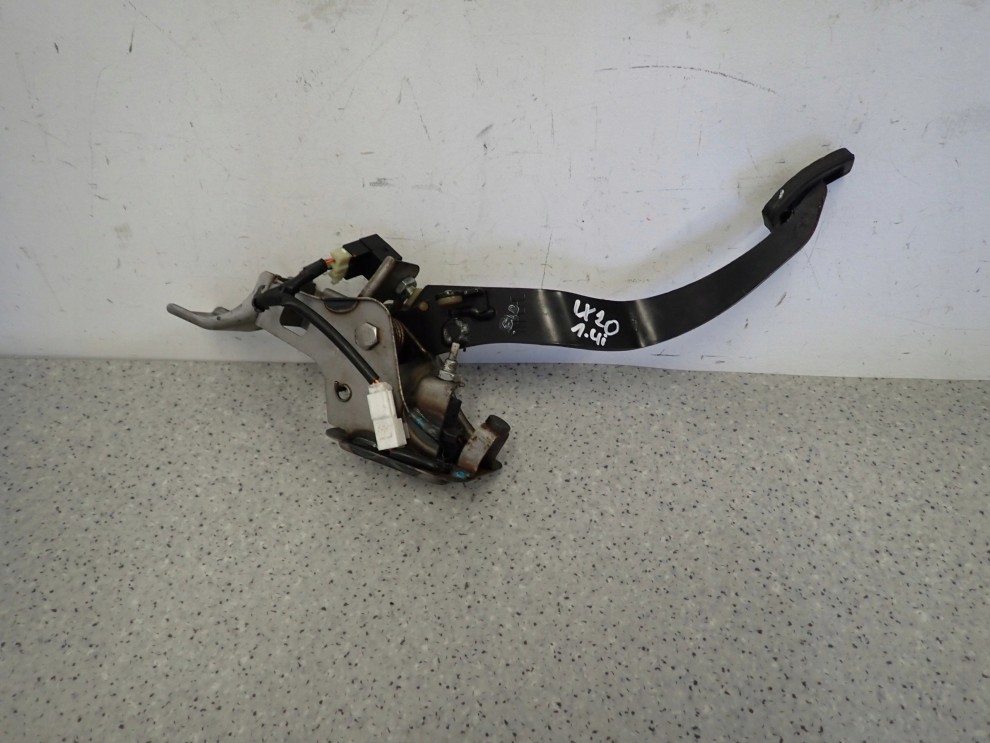 HYUNDAI IX20 09- PEDAŁ SPRZĘGŁA EUROPA 1/4