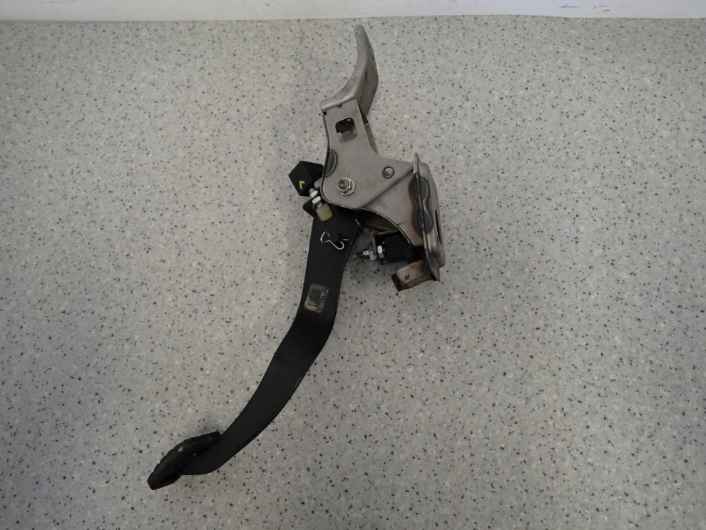 HYUNDAI IX20 09- PEDAŁ SPRZĘGŁA EUROPA 3/4