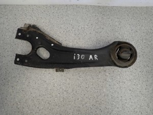 HYUNDAI i30 07-12 WAHACZ TYLNY PRAWY WZDŁUŻNY