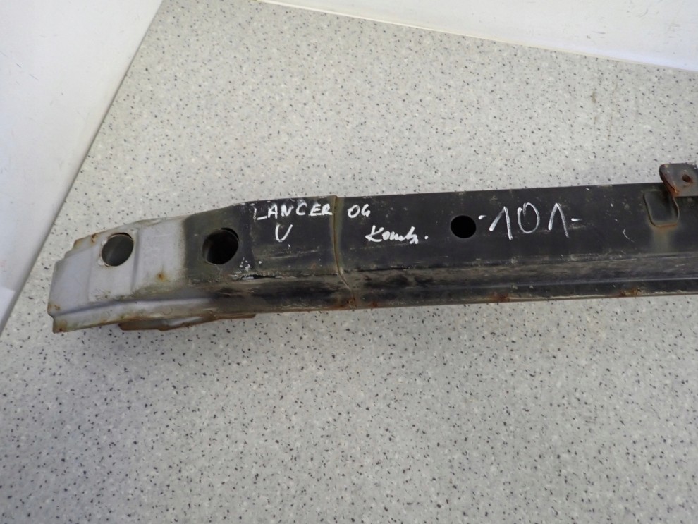 MITSUBISHI LANCER VII CS 02- BELKA ZDERZAKA TYLNEGO 3/8