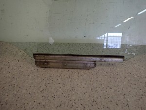 TOYOTA VERSO 09-13 SZYBA DRZWI TYLNA PRAWA 2/4 MINIATURA