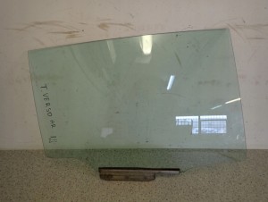 TOYOTA VERSO 09-13 SZYBA DRZWI TYLNA PRAWA 3/4 MINIATURA