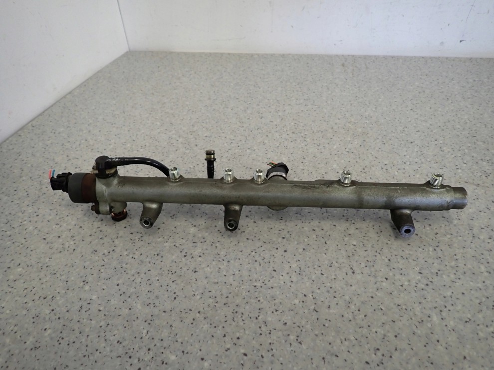 HYUNDAI TUCSON KIA SPORTAGE II 2.0 CRDI 113KM 04- LISTWA WTRYSKOWA 5/6