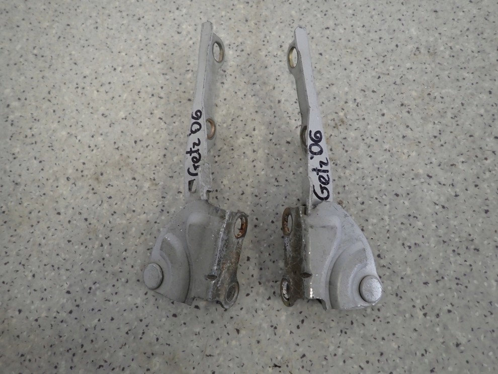 HYUNDAI GETZ 02 -ZAWIASY MASKI KOMPLET 1/3