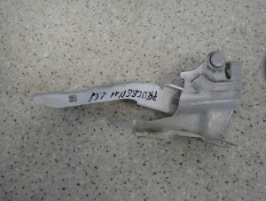 KIA CEED HATCHBACK KOMBI 07-12 ZAWIAS MASKI LEWY