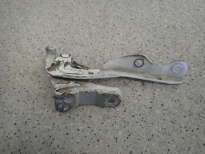 KIA CEED HATCHBACK KOMBI 07-12 ZAWIAS MASKI LEWY 3/3 MINIATURA