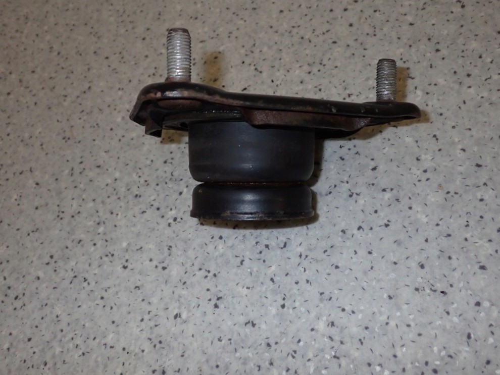 KIA CEED 06-12 MOCOWANIE GÓRNE AMORTYZATORA CZAPKA MCPHERSONA PRZÓD 6/11