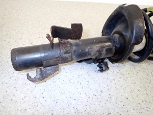 MAZDA 5 MAZDA5 CR 2.0I 05-MCPERSON AMORTYZATOR PRZÓD PRAWY 9/11 MINIATURA