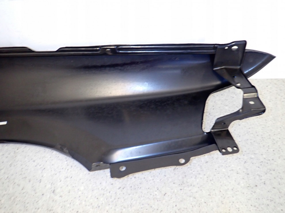 MITSUBISHI GALANT 88-92 BŁOTNIK PRZEDNI LEWY 12/13