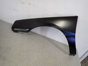 MITSUBISHI COLT LANCER 84-86 BŁOTNIK PRZEDNI LEWY 2/15 MINIATURA