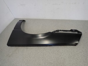 MITSUBISHI COLT LANCER 84-86 BŁOTNIK PRZEDNI LEWY 5/15 MINIATURA