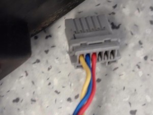 NISSAN ALMERA N16 LUSTERKO LEWE ELEKTRYCZNE 3PIN KL0 EUROPA 5/9 MINIATURA