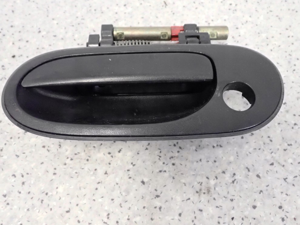 NISSAN ALMERA N16 00- KLAMKA PRZEDNIA LEWA 6/7