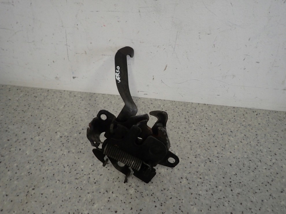 TOYOTA VERSO 09-13 ZAMEK MASKI 1/5