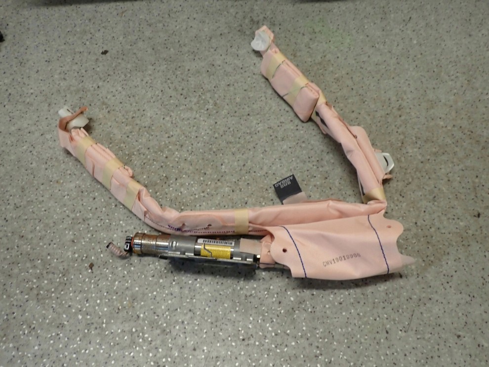 TOYOTA IQ 08-12 KURTYNA TYLNA 4/4