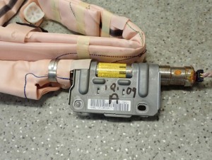 TOYOTA IQ 08-12 KURTYNA TYLNA 2/4 MINIATURA