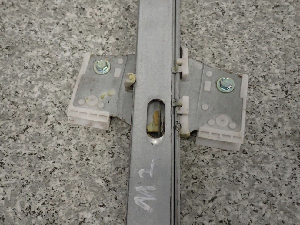 MAZDA2 MAZDA 2 II 03- DY PODNOŚNIK SZYBY PRZEDNI LEWY 4/6