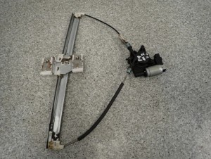 MAZDA2 MAZDA 2 II 03- DY PODNOŚNIK SZYBY PRZEDNI LEWY 5/6 MINIATURA