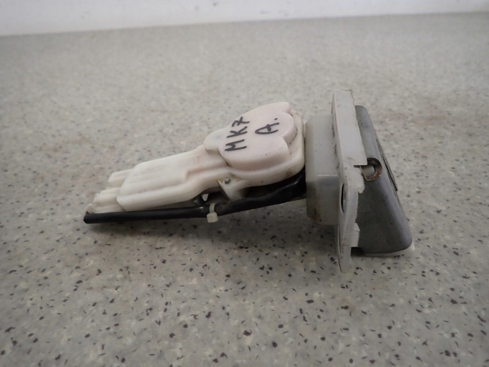 SUZUKI SWIFT MK7 10-16 ZAMEK KLAPY BAGAŻNIKA 3/4