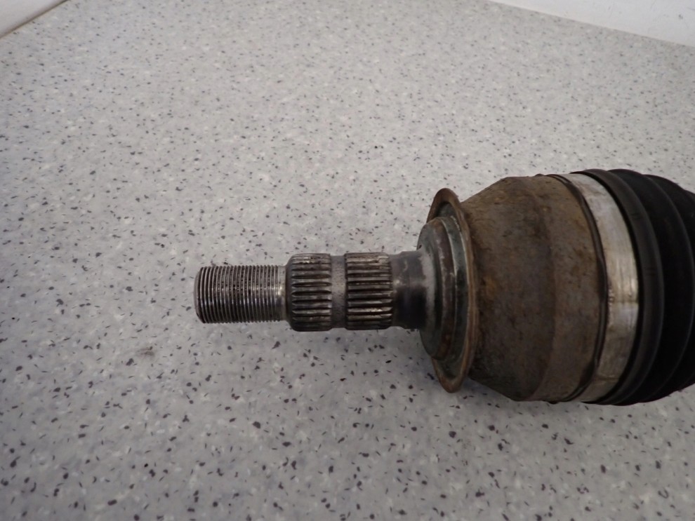 CHEVROLET ORLANDO 1.4T 10- PÓŁOŚ PRZEDNIA PRAWA 7/8