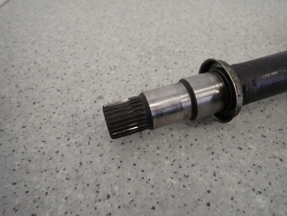 TOYOTA AVENSIS T25 2.2 D4D 03-08 PÓŁOŚ PRZEDNIA LEWA 6/7