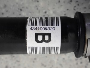 TOYOTA AVENSIS T25 2.2 D4D 03-08 PÓŁOŚ PRZEDNIA LEWA 4/7 MINIATURA