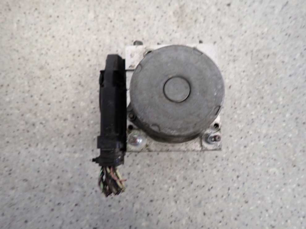 TOYOTA VERSO 2.0 D4D 09- POMPA ABS STEROWNIK 5/7