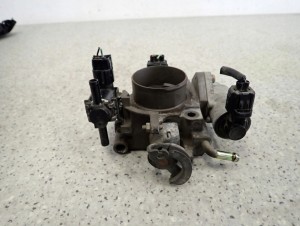 MAZDA3 MAZDA 3 1.6i 03-08 PRZEPUSTNICA POWIETRZA 2/5 MINIATURA