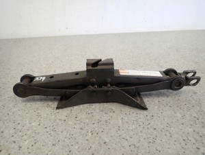 SUZUKI SX4 SEDICI 06-13 PODNOŚNIK SAMOCHODOWY LEWAREK 3/4 MINIATURA