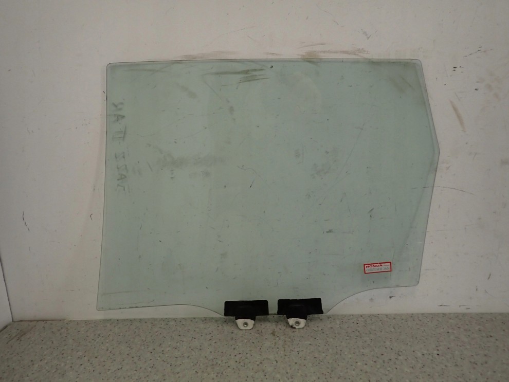 HONDA JAZZ II 02-08 SZYBA TYLNA PRAWA 2/2