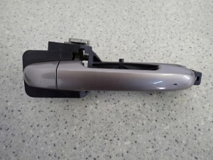 KIA CEED 06-12 KLAMKA PRZEDNIA PRAWA DRZWI 2/5 MINIATURA