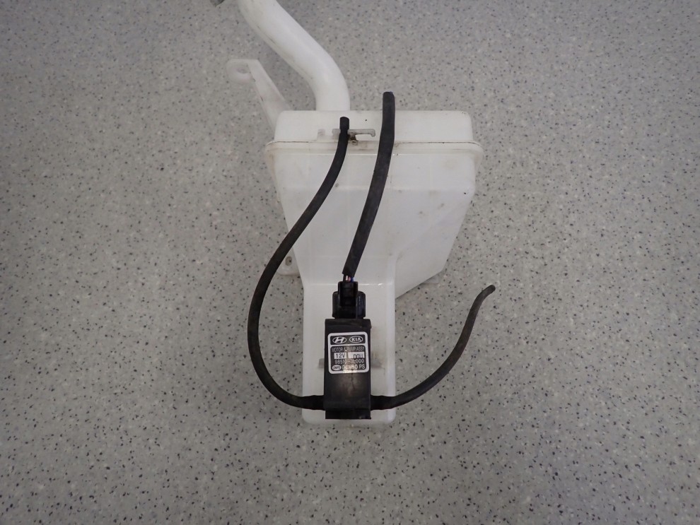 HYUNDAI GETZ 06- ZBIORNICZEK PŁYNU DO SPRYSKIWACZY 5/7