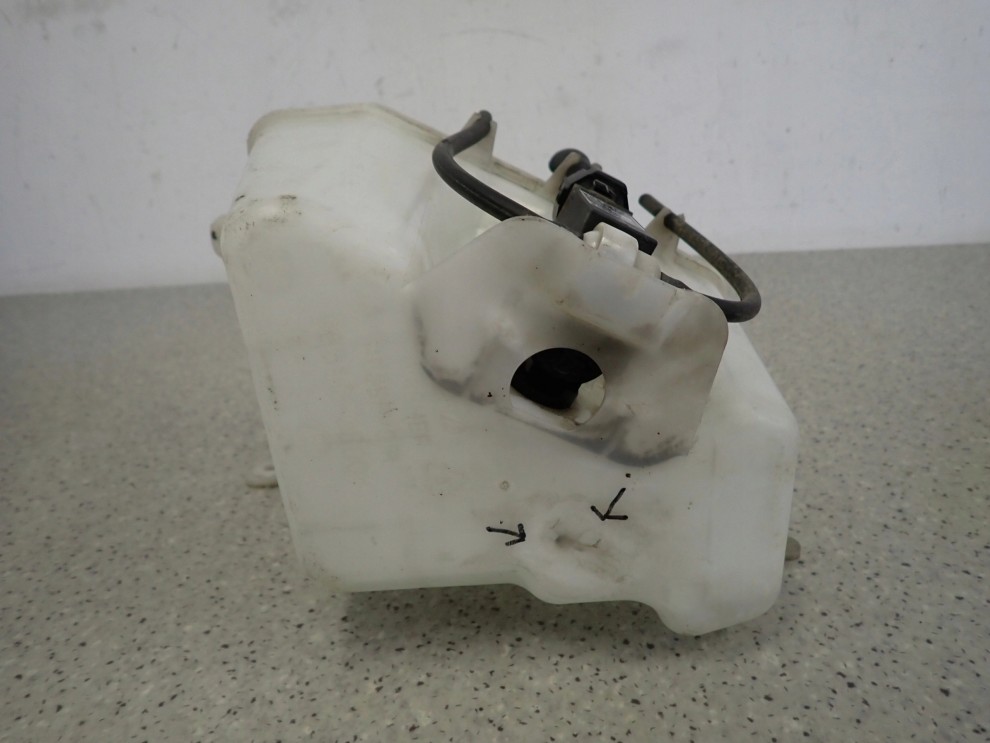 HYUNDAI TUCSON 04- ZBIORNICZEK SPRYSKIWACZY SPRYSKÓW 5/5