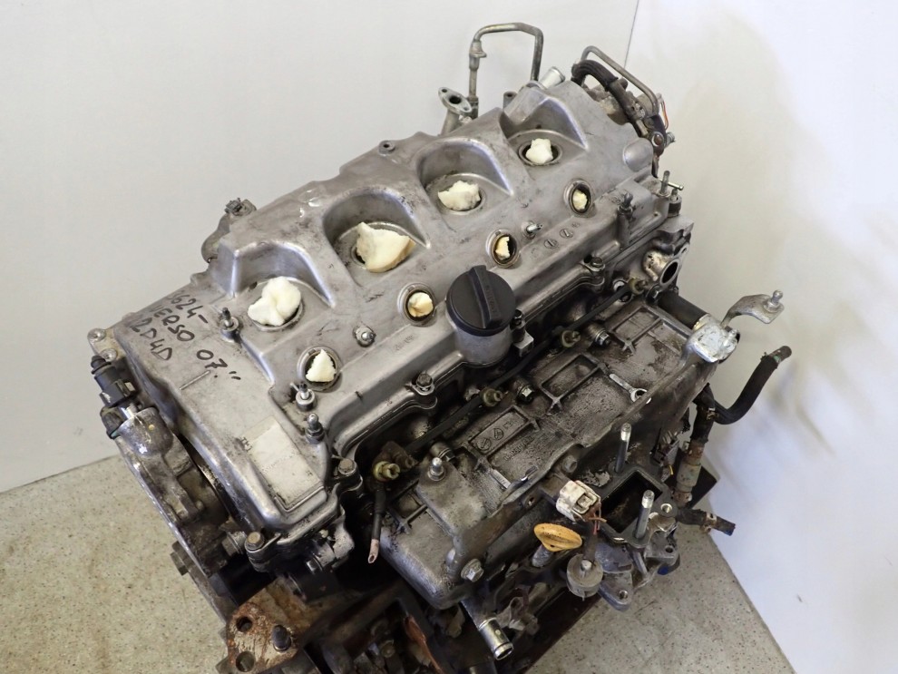 TOYOTA COROLLA VERSO 2.2 D4D 04-09 SILNIK MOTOR 4/15