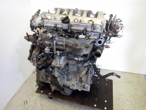 TOYOTA COROLLA VERSO 2.2 D4D 04-09 SILNIK MOTOR 14/15 MINIATURA