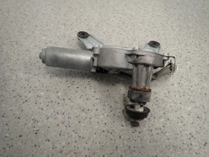 HYUNDAI GETZ SILNICZEK WYCIERACZEK SILNIK TYŁ 5/7 MINIATURA