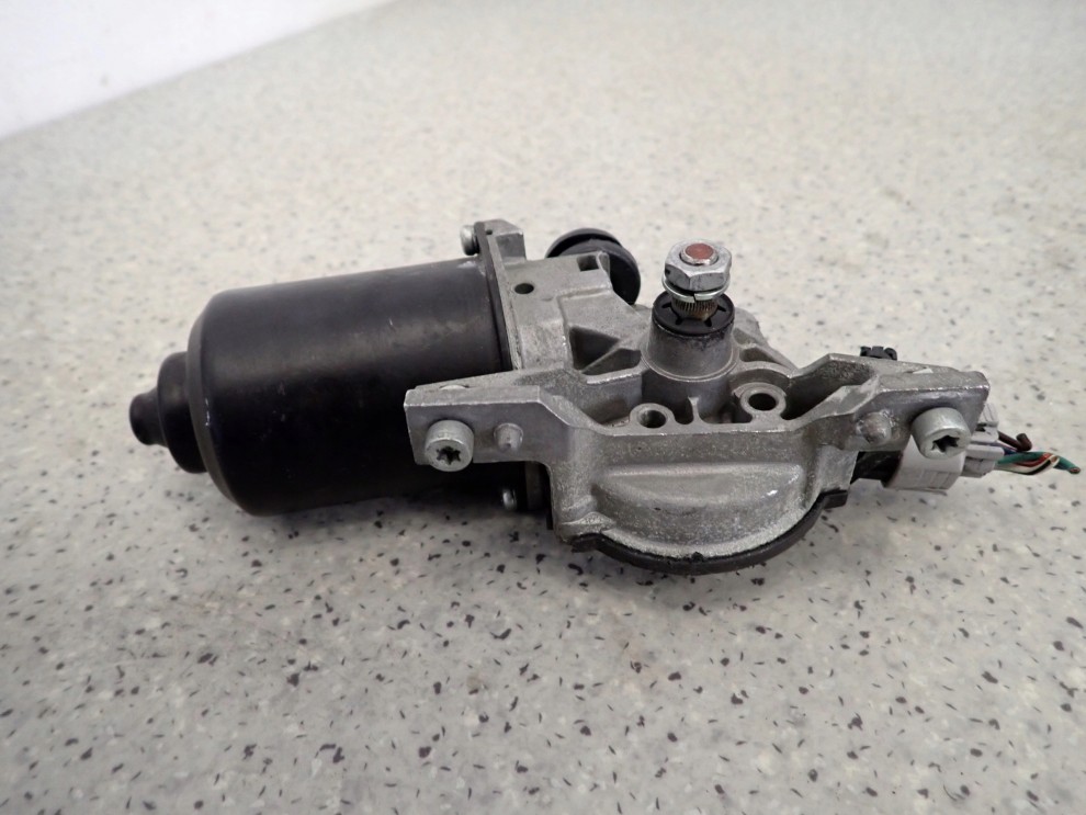 TOYOTA AVENSIS T25 03- SILNICZEK WYCIERACZEK PRZÓD EU 4/4