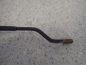 KIA CARENS II 02-06 RAMIE WYCIERACZKI PRZEDNIE LEWE 3/5 MINIATURA