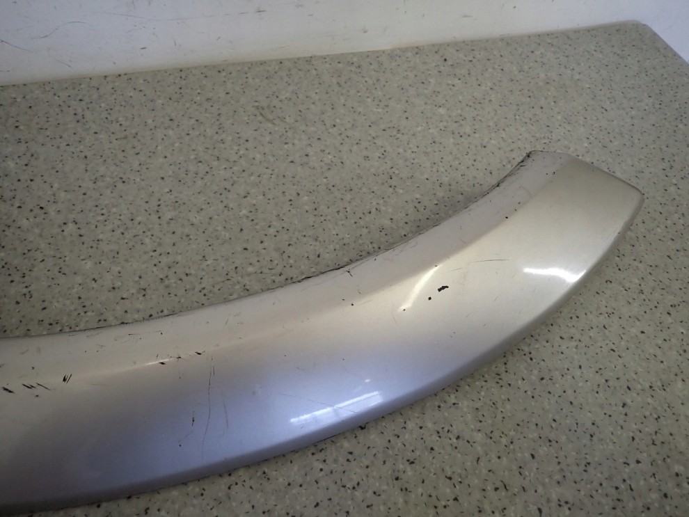 SSANGYONG MUSSO 95- LISTWA BŁOTNIKA PRZEDNIA LEWA 5/8