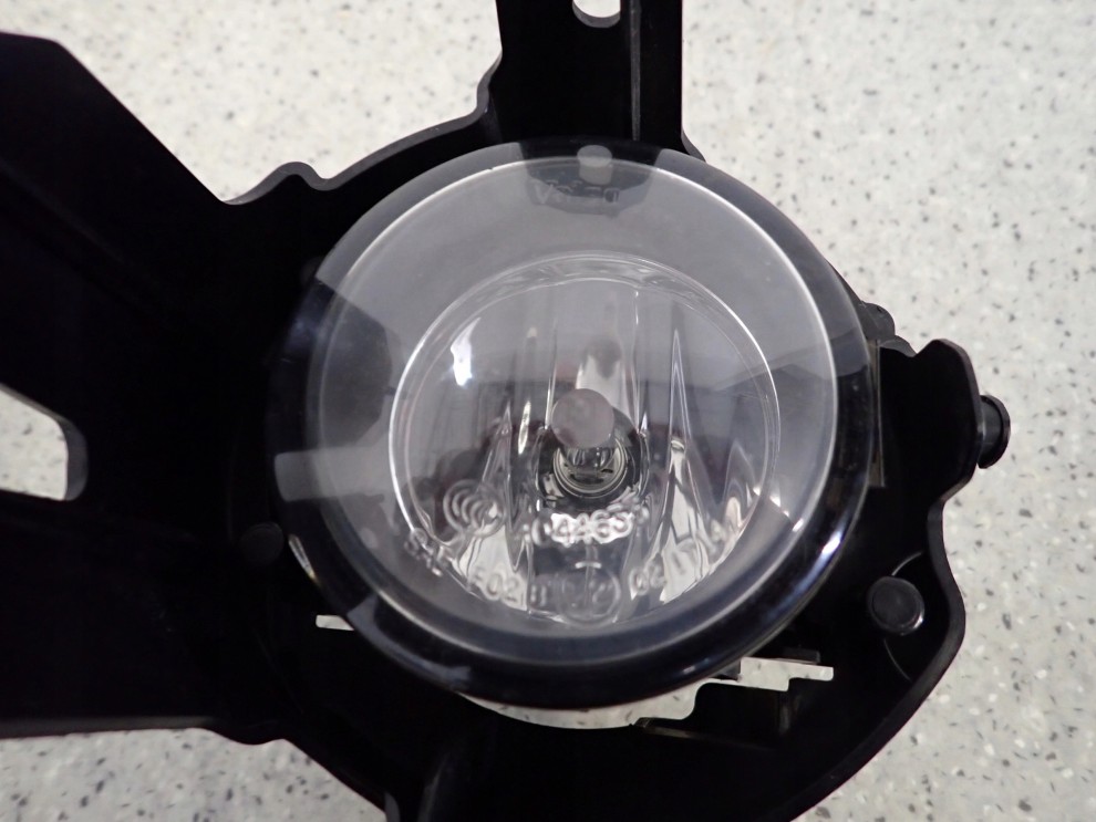 NISSAN NOTE E11 LIFT 10-12 HALOGEN PRZEDNI PRAWY 2/4